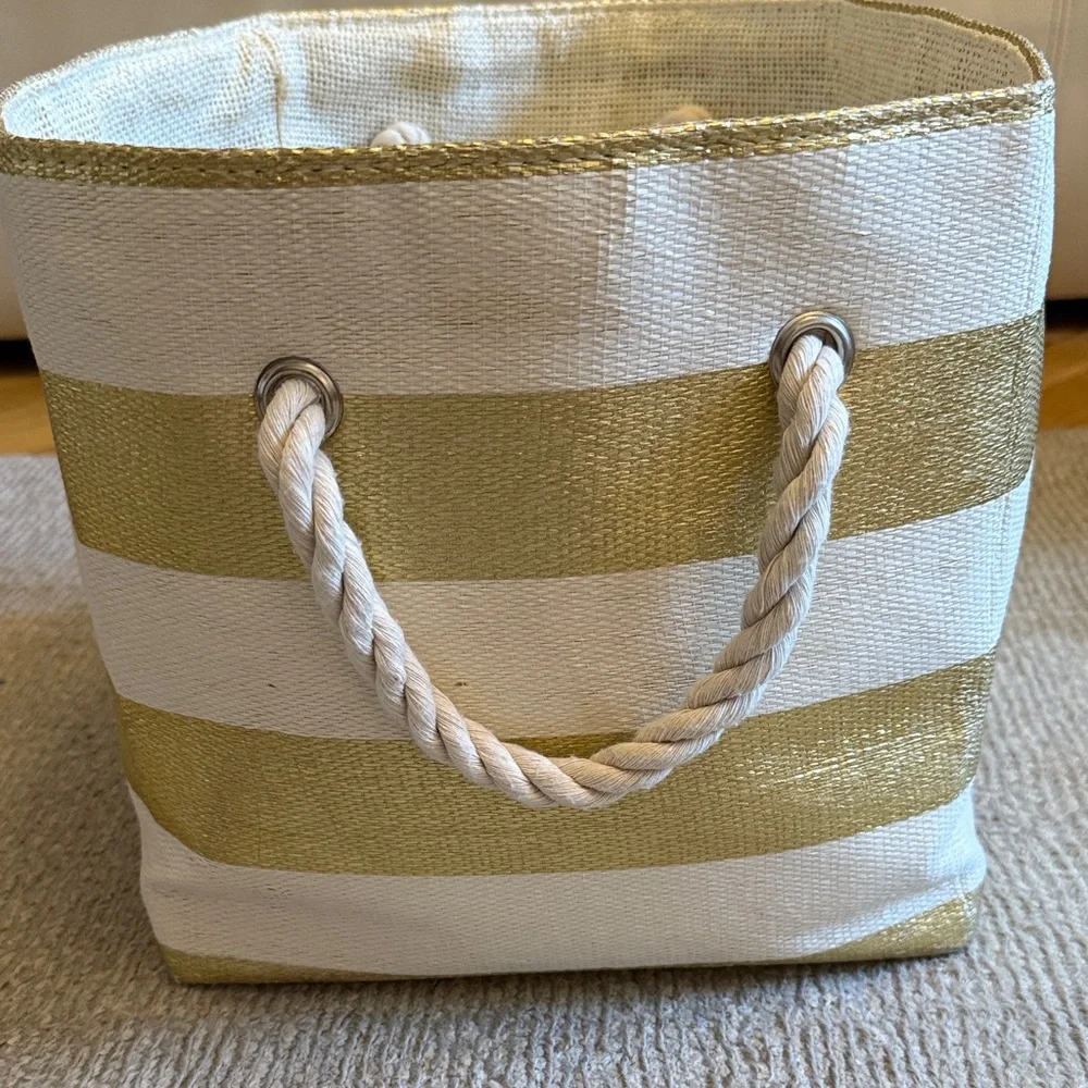 Crate&Barrel enhance your